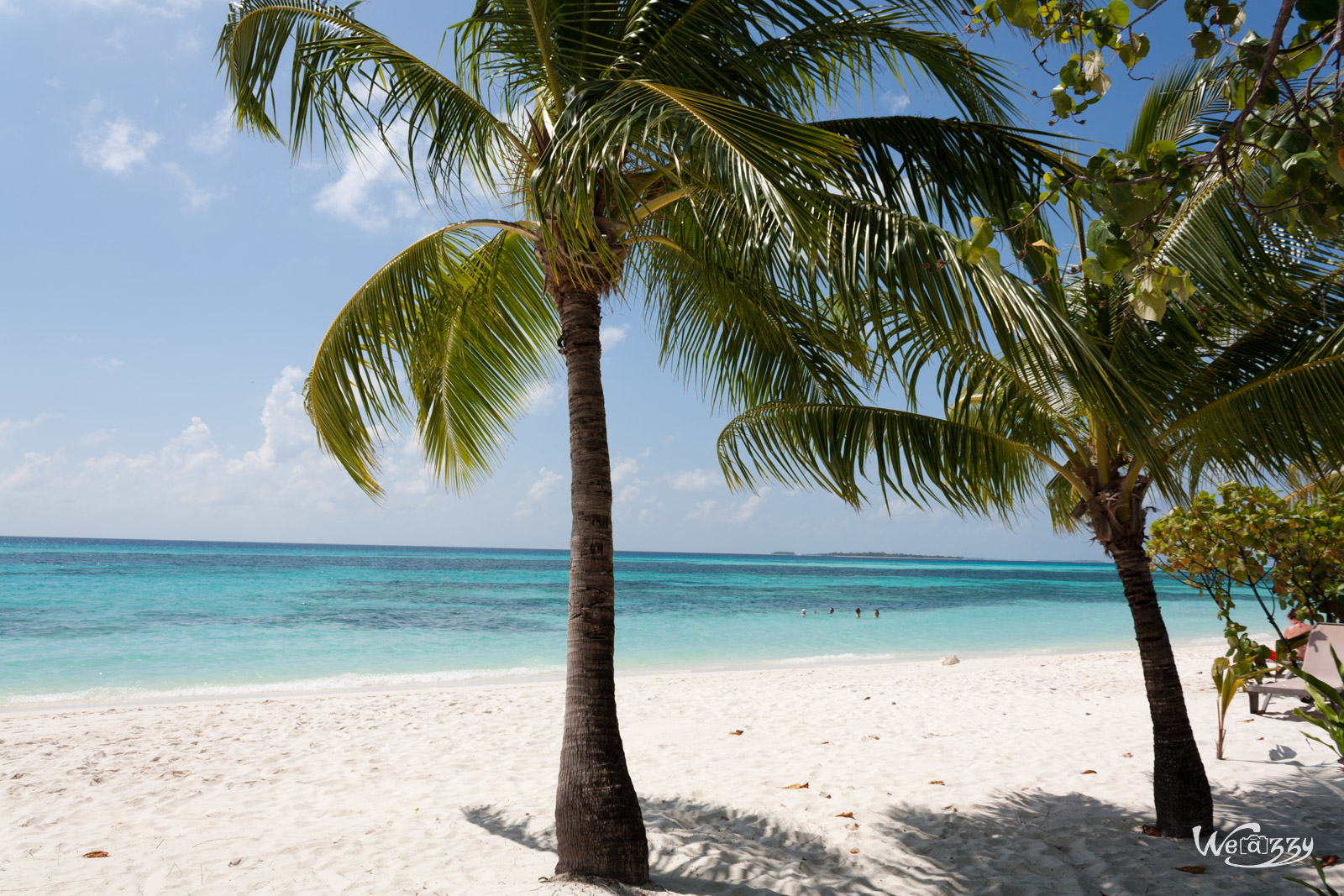 Petite balade sur une plage des Maldives